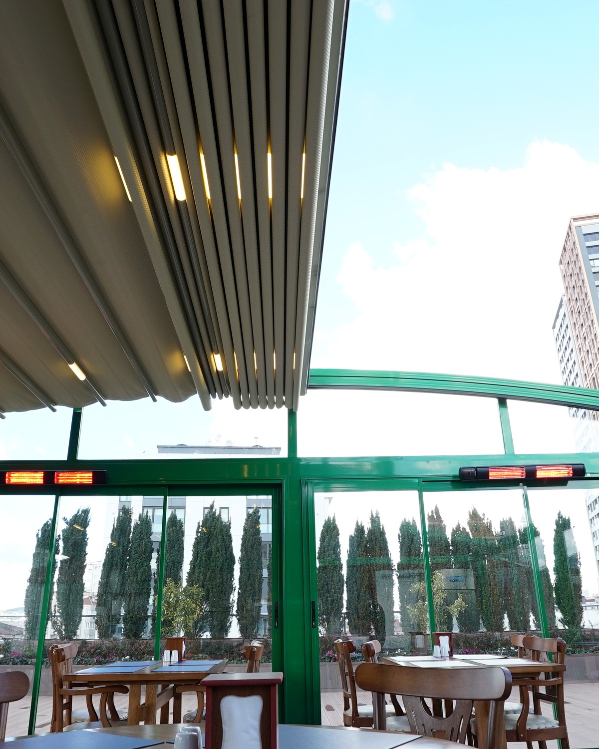 Kozyatağı Terrace · Lounge pergola installation, Kadıköy, İstanbul