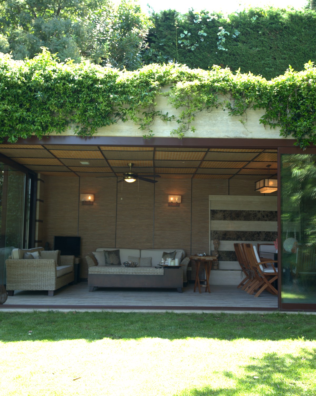 Garden Lounge pergola installation, Beylikdüzü, İstanbul