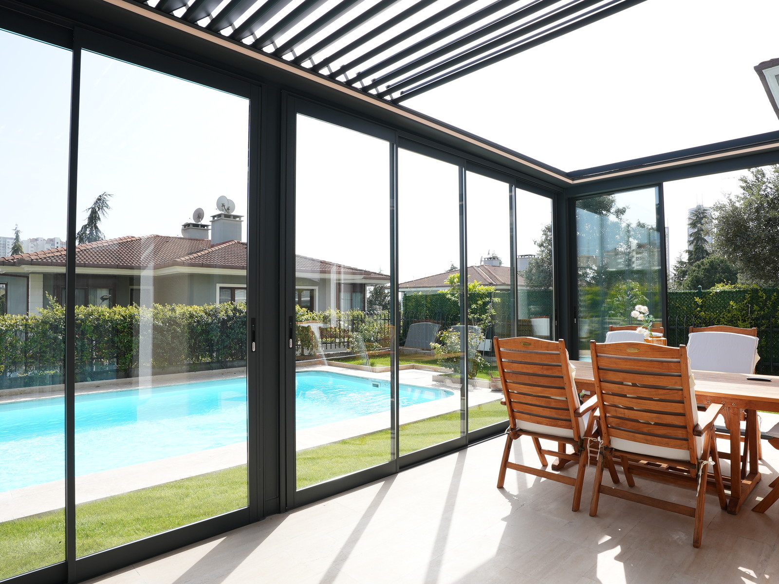 Halkalı Soyak Residences pergola installation, Küçükçekmece, İstanbul