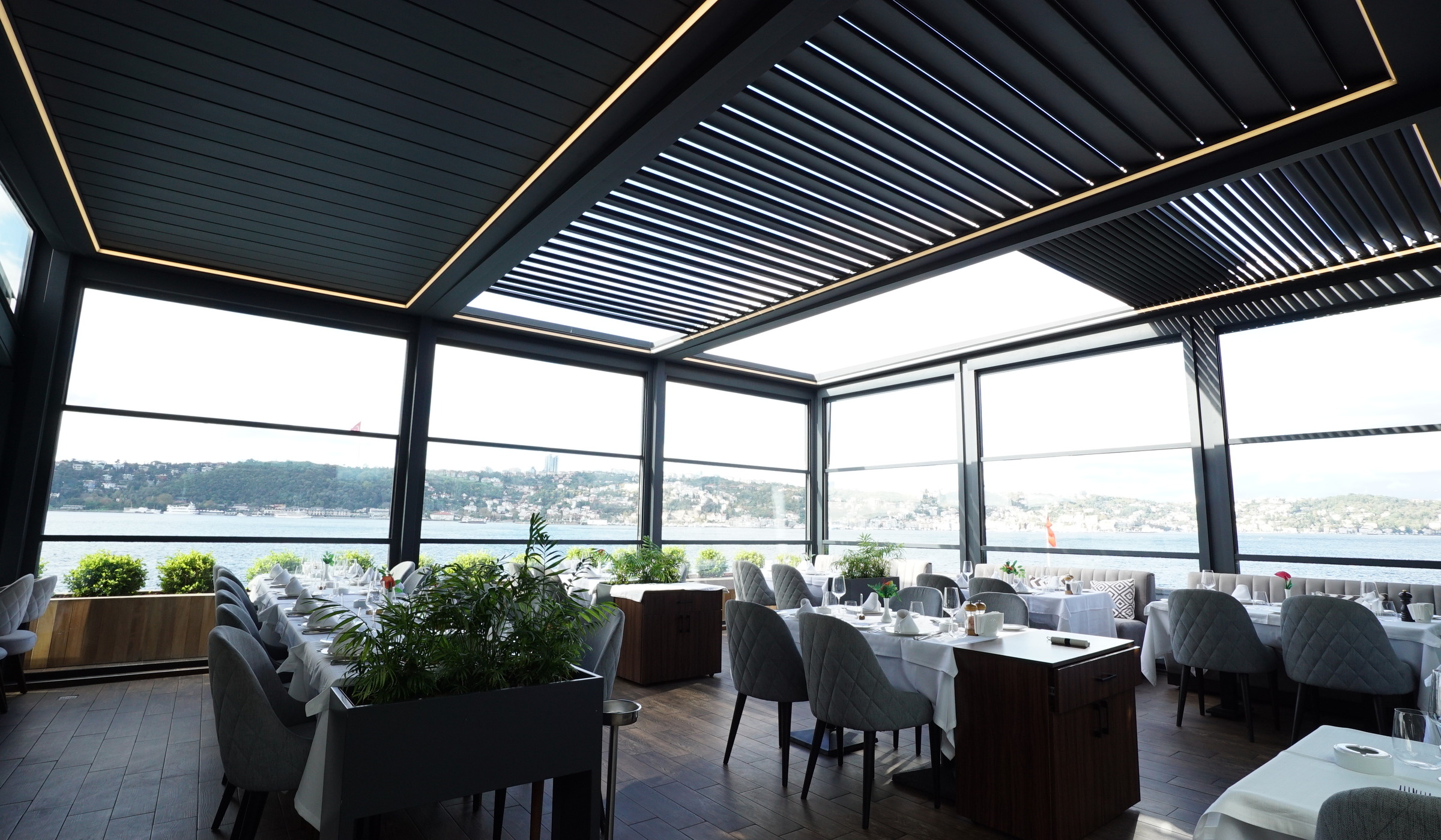 Çengelköy Delmare Restaurant, pergola installation with Bosphorus view